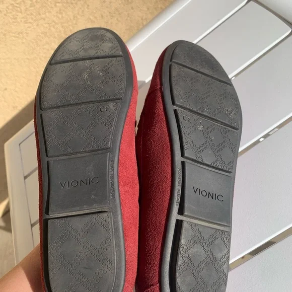 Vionic burgundy suede loafers size 8.5 - Picture 11 of 16
